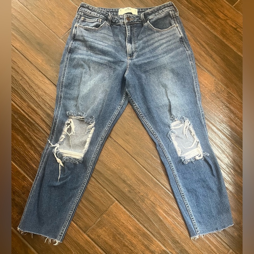 Hollister Curvy Ultra HighRise Mom Jean